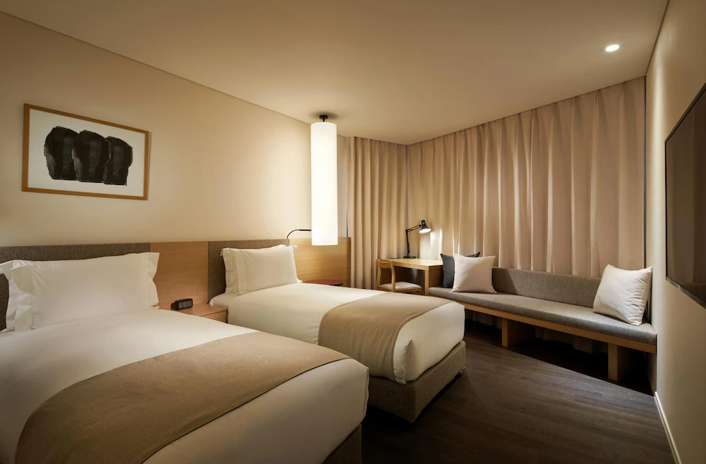 room-card-img-0
